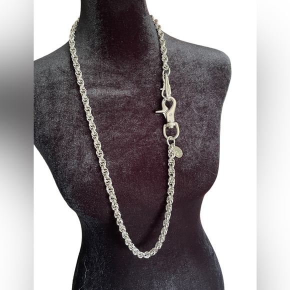 Amigaz Brand 35” Wallet Chain - Picture 3 of 10